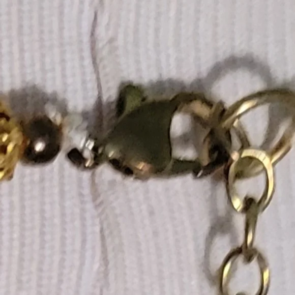 Elegant Gold Beaded Necklace - Picture 5 of 5